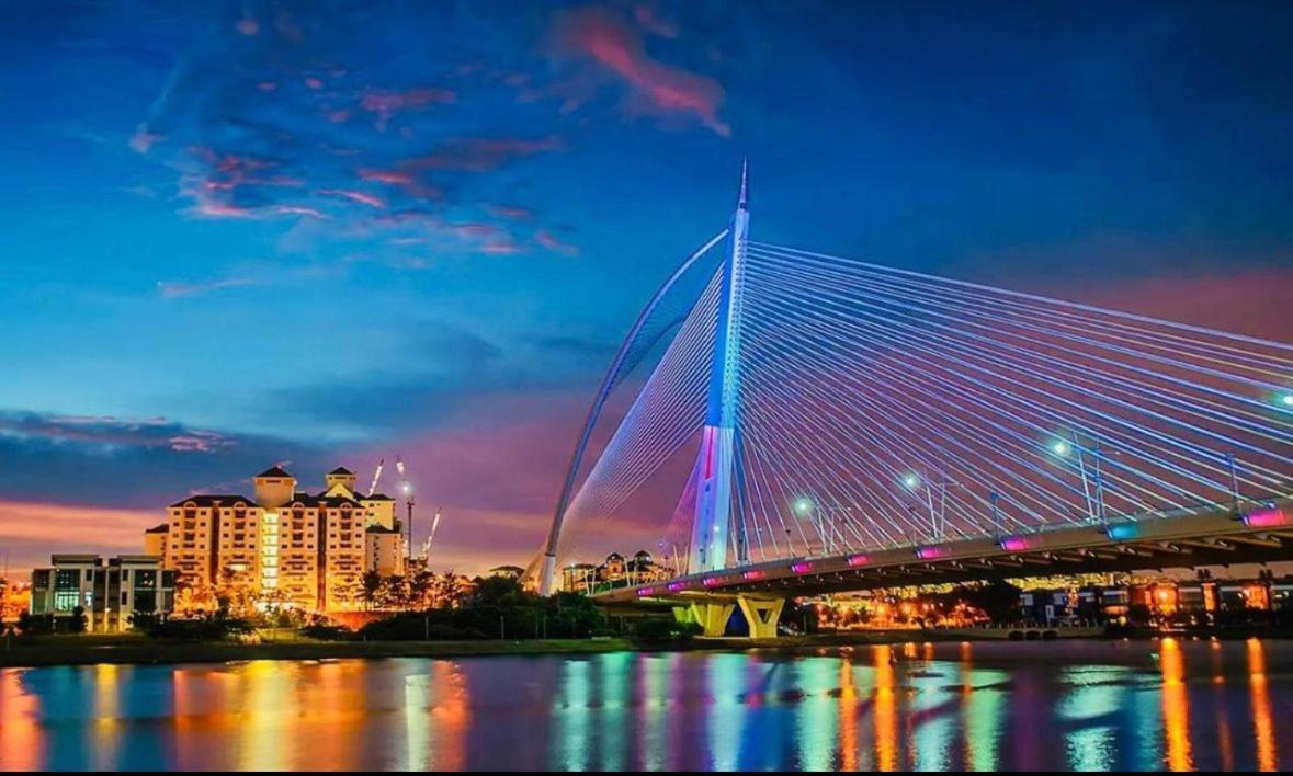 Apartemen 2 Pax Luxury View Klia Terminal Sepang