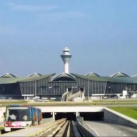 2 Pax Luxury Room View Klia Terminal Sepang Exterior photo
